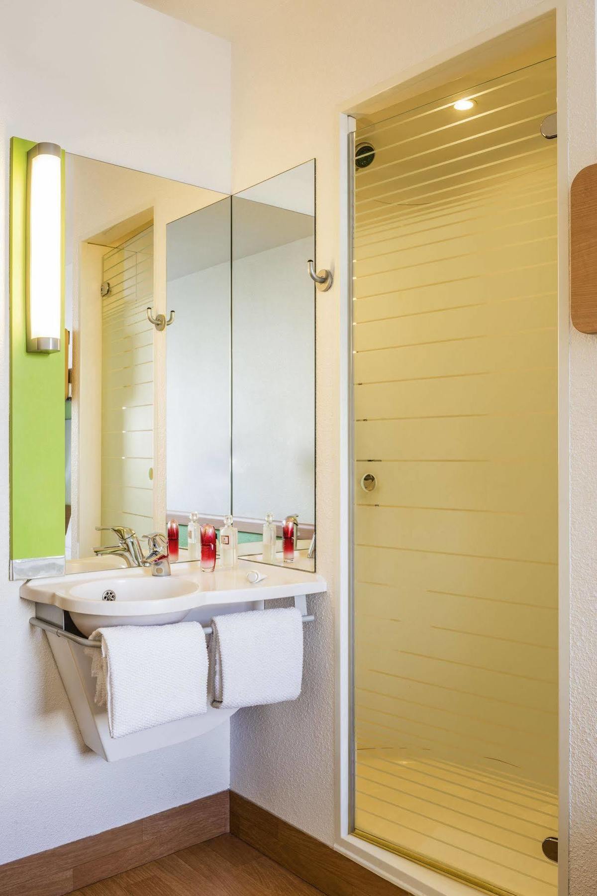 Ibis Budget Newport Kültér fotó